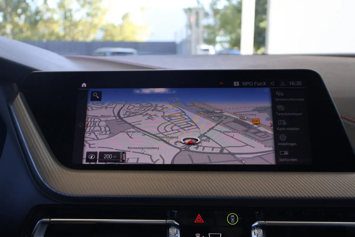 128ti High Executive Edition | M Sport | Panoramadak | Voorstoelen Verwarmd | Parking Pack