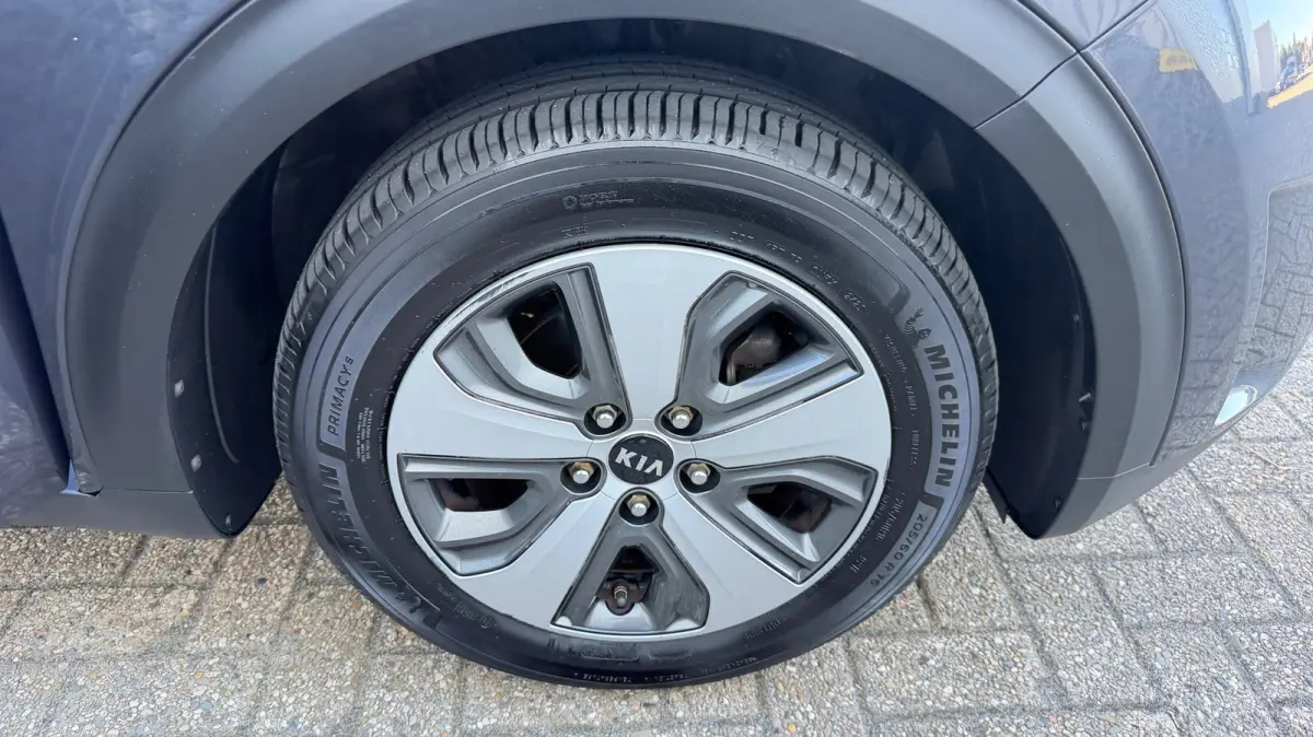 1.6 GDi Hybrid DynamicLine Airco/Ecc Leer Navi Camera