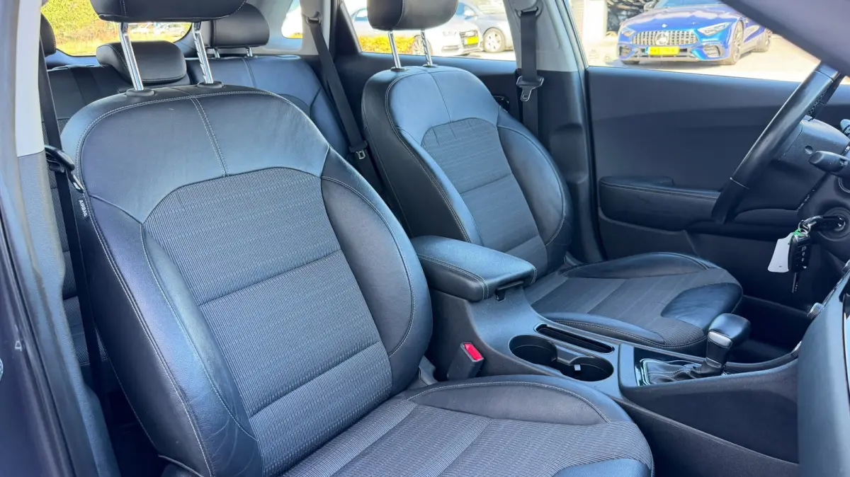 1.6 GDi Hybrid DynamicLine Airco/Ecc Leer Navi Camera