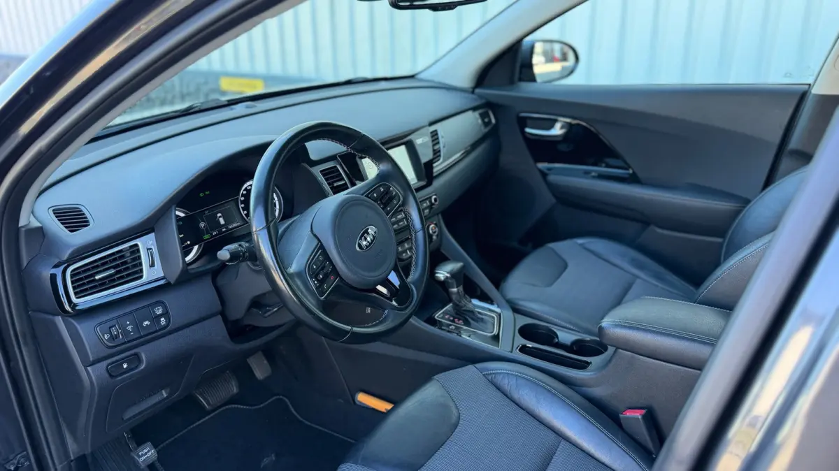1.6 GDi Hybrid DynamicLine Airco/Ecc Leer Navi Camera