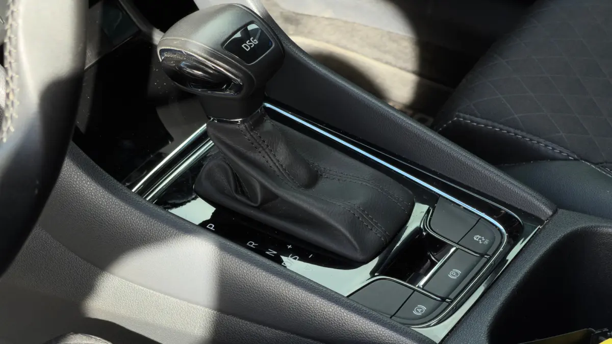 1.5 TSI Business Edition 150pk DSG/AUTO | Cruise Control | Trekhaak | Navigatie | Achteruitrijcamera | 18" |
