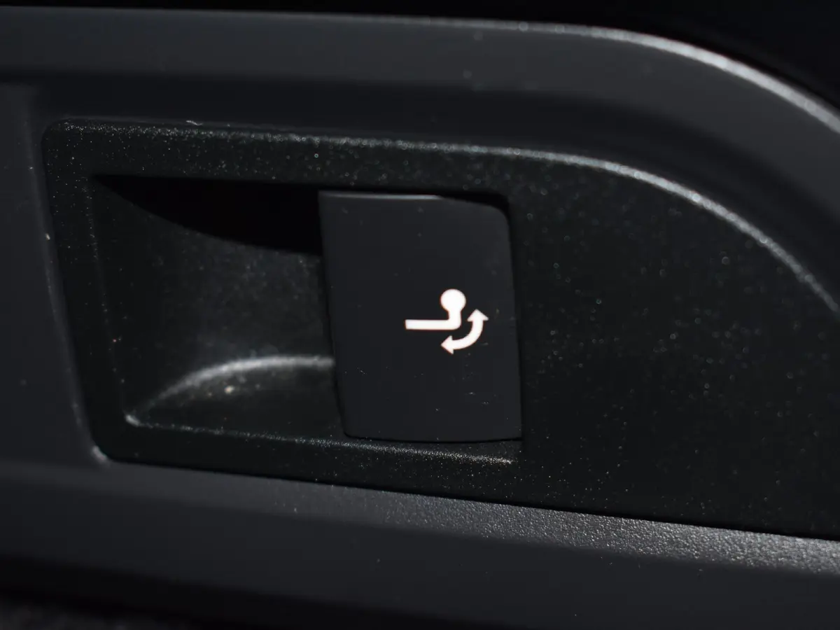 1.5 TSI Business Edition 150pk DSG/AUTO | Achterbank in delen neerklapbaar | Achterbank verstelbaar | Achteruitrijcamera