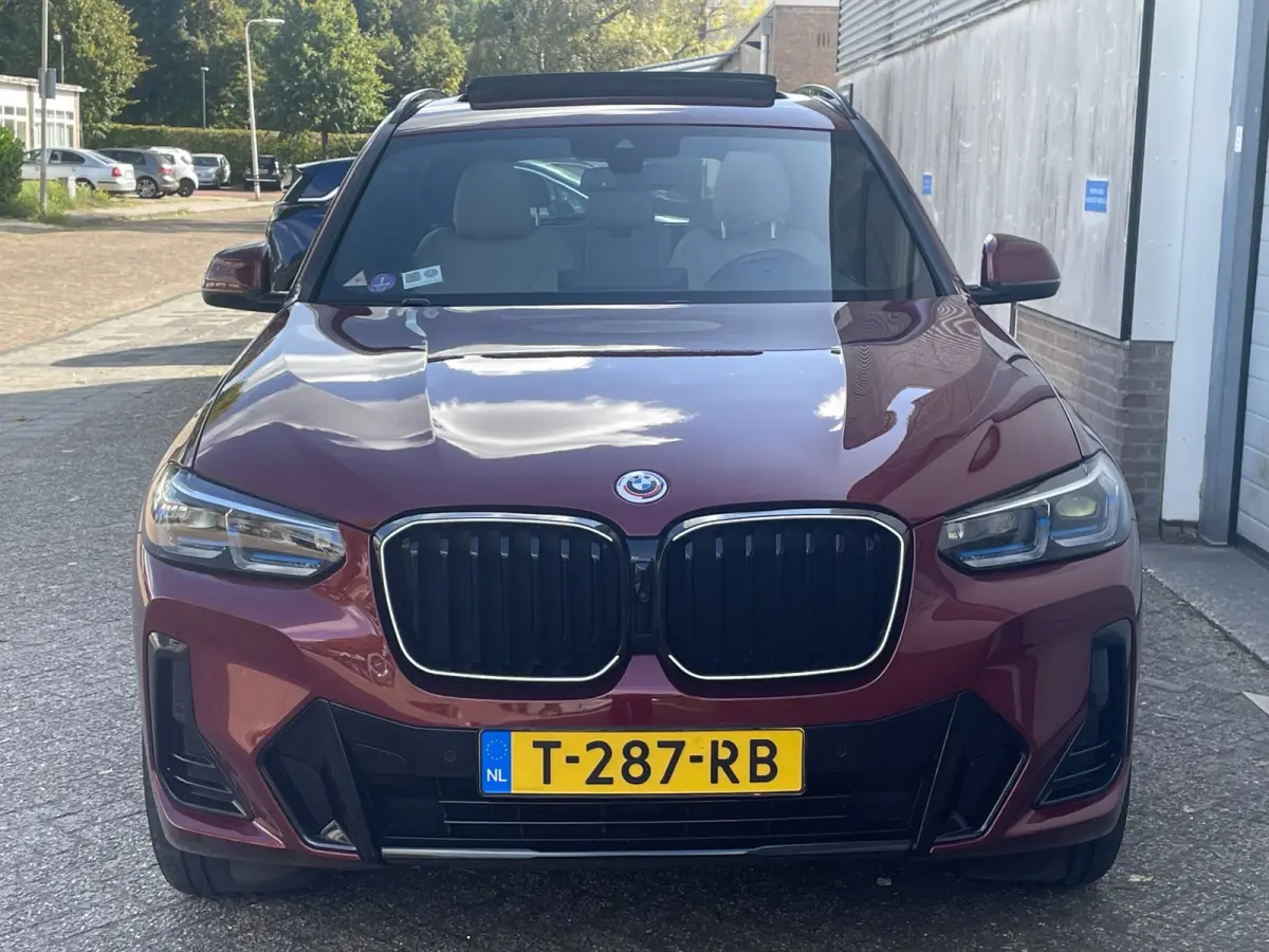 XDrive30e High Executive