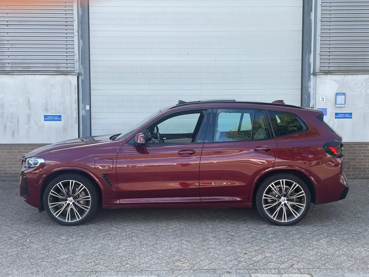 XDrive30e High Executive