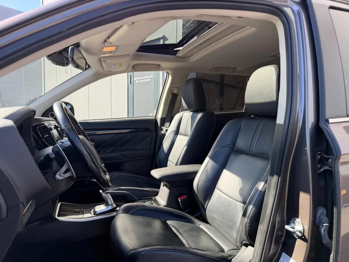 2.0 PHEV instyle+ 1 ste eigenaar en dealer onderhouden