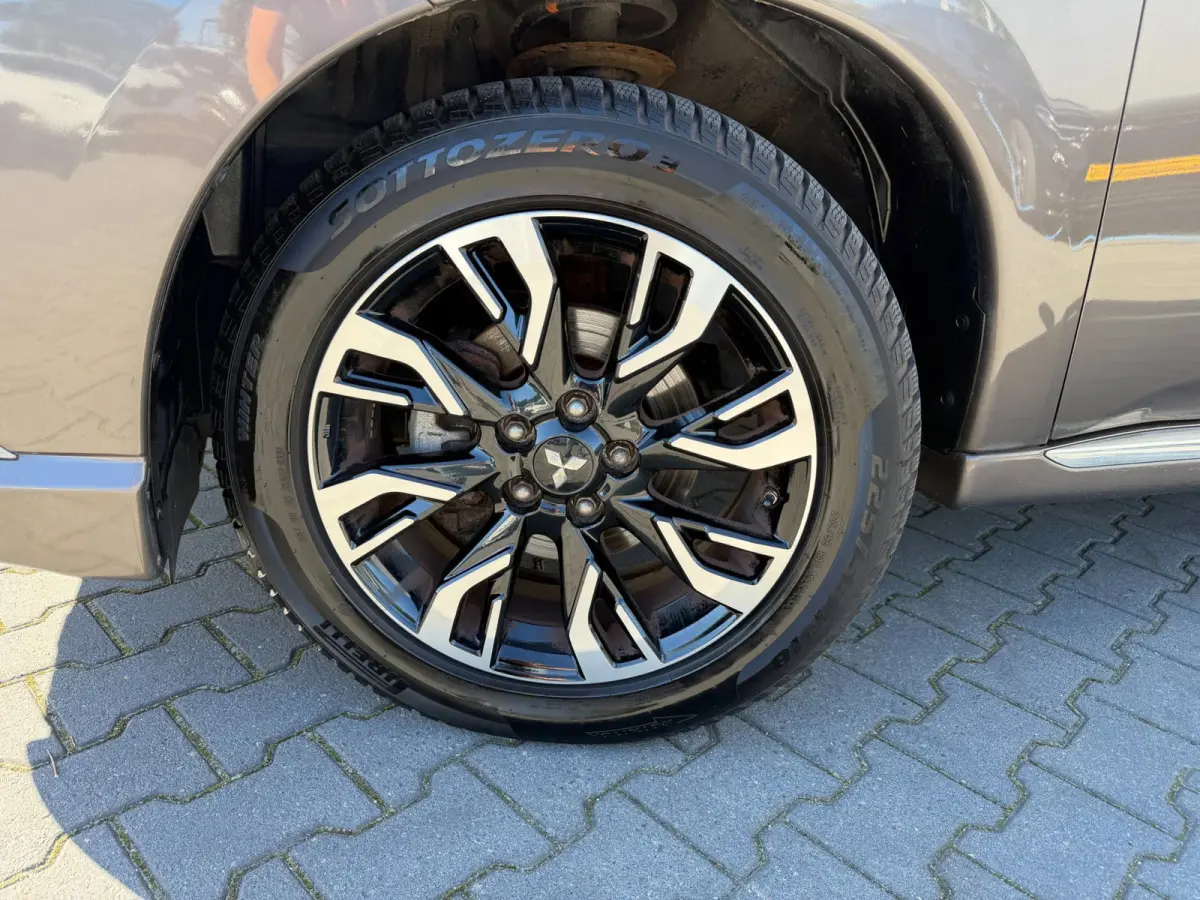2.0 PHEV instyle+ 1 ste eigenaar en dealer onderhouden