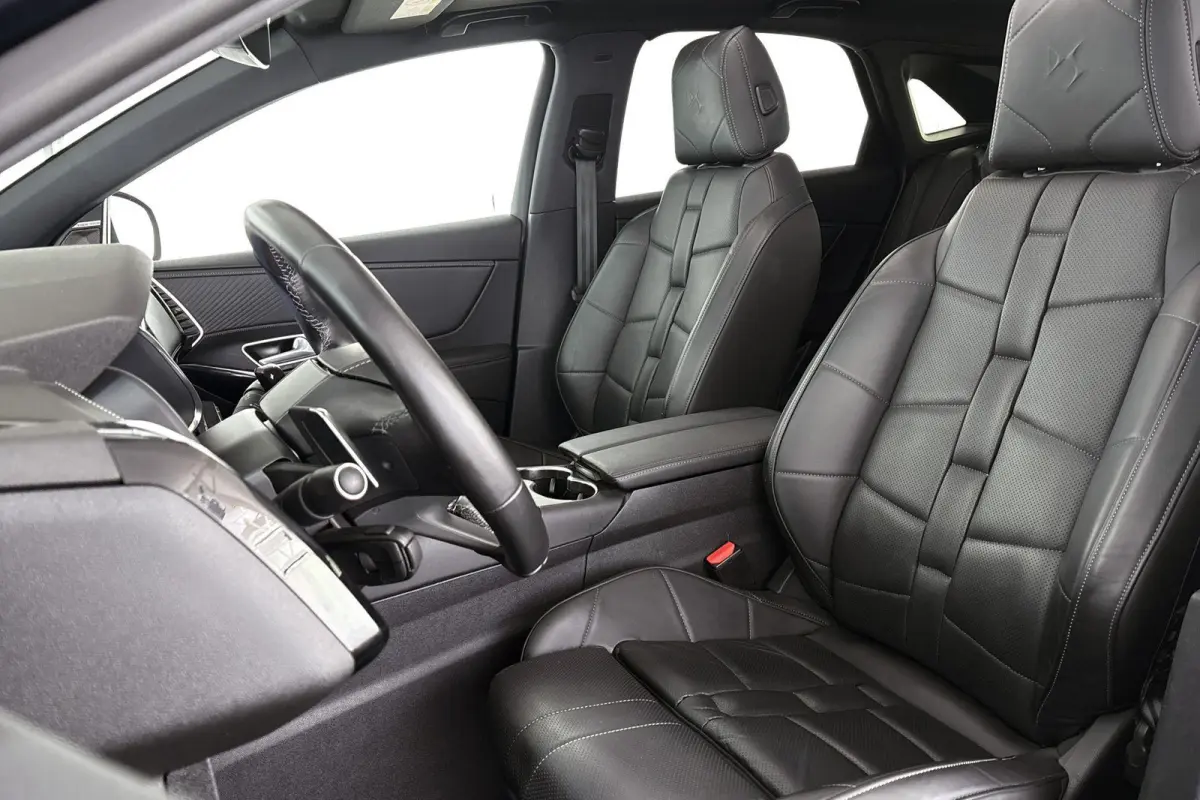 E-Tense 300 4x4 Etoile Pano Leder FOCAL Stoelverwarming&Ventilatie