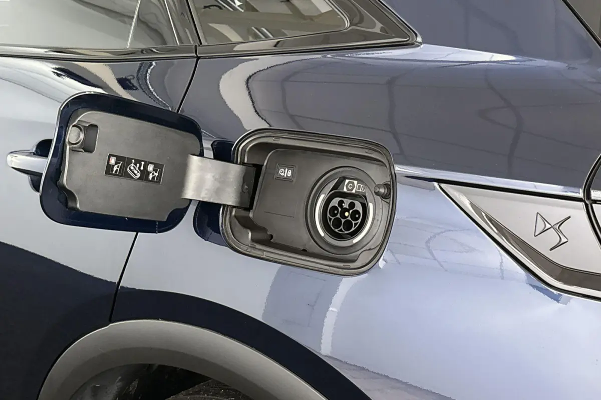 E-Tense 300 4x4 Etoile Pano Leder FOCAL Stoelverwarming&Ventilatie