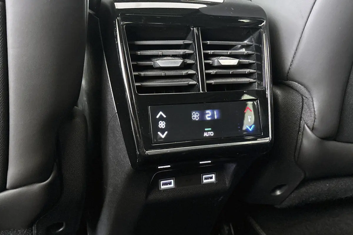 E-Tense 300 4x4 Etoile Pano Leder FOCAL Stoelverwarming&Ventilatie