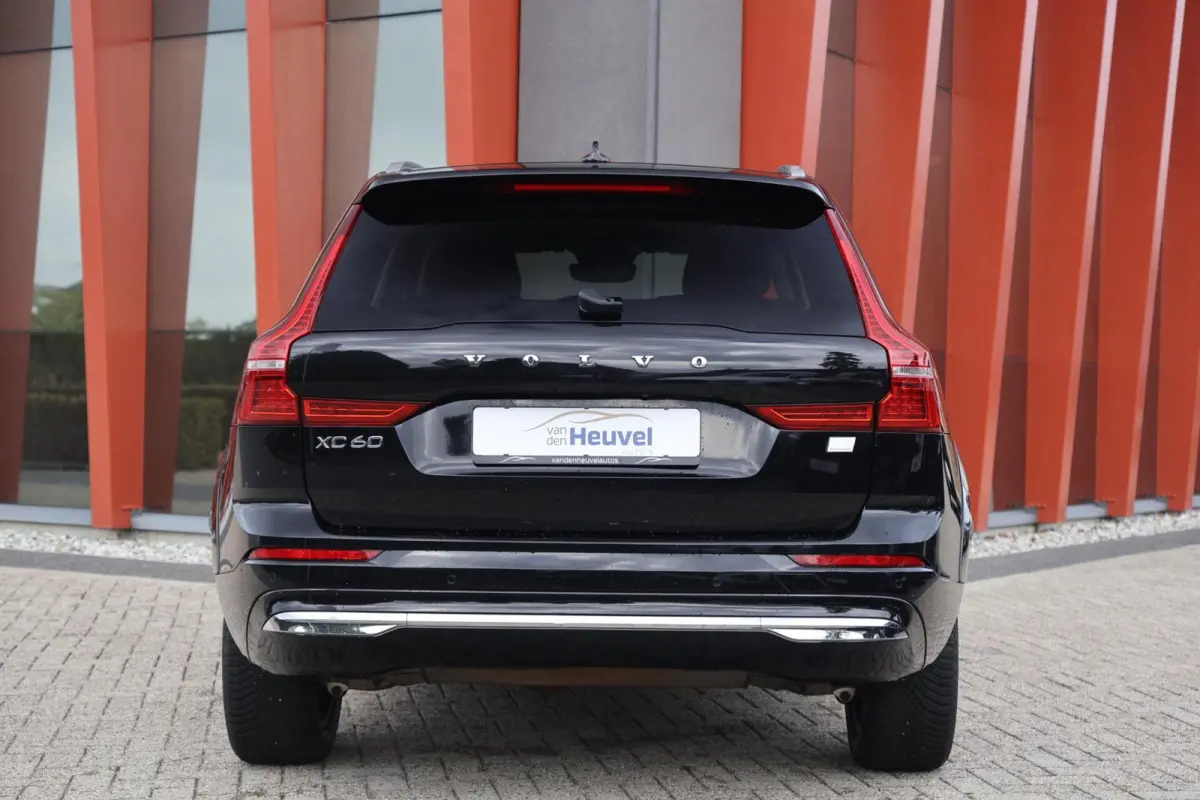 T8 Recharge AWD Ultimate Bright | Stoelverwarming | Trekhaak | Parkeercamera | Panoramadak | HUD | Pilot Assist | BLIS | Keyless