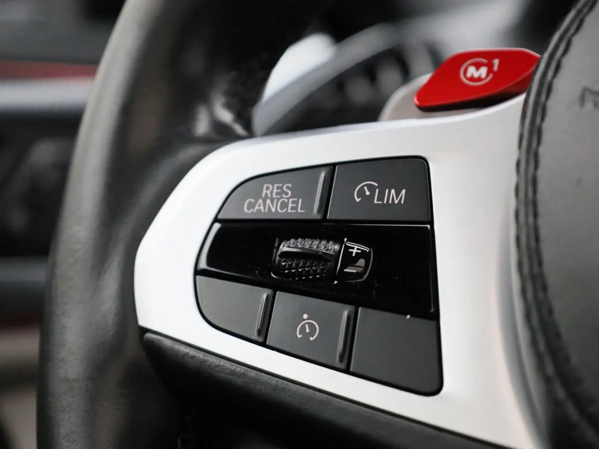 M Rijklaar prijs !! auto net grote beurt gehad | Apple/Android Play | Cruise | Head-Up | Keyless | Adaptive LED | Leder | Panorama Dak | PDC | Camera | Memory Seats | Dodehoek | Comfort Pakk
