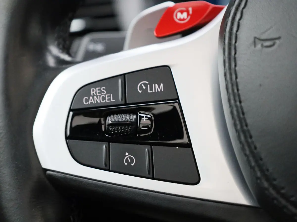 M Rijklaar prijs !! auto net grote beurt gehad | Apple/Android Play | Cruise | Head-Up | Keyless | Adaptive LED | Leder | Panorama Dak | PDC | Camera | Memory Seats | Dodehoek | Comfort Pakk