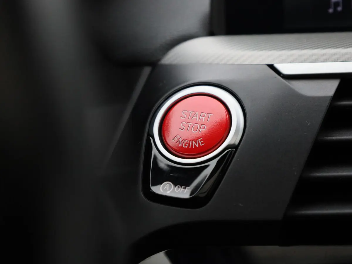 M Rijklaar prijs !! auto net grote beurt gehad | Apple/Android Play | Cruise | Head-Up | Keyless | Adaptive LED | Leder | Panorama Dak | PDC | Camera | Memory Seats | Dodehoek | Comfort Pakk