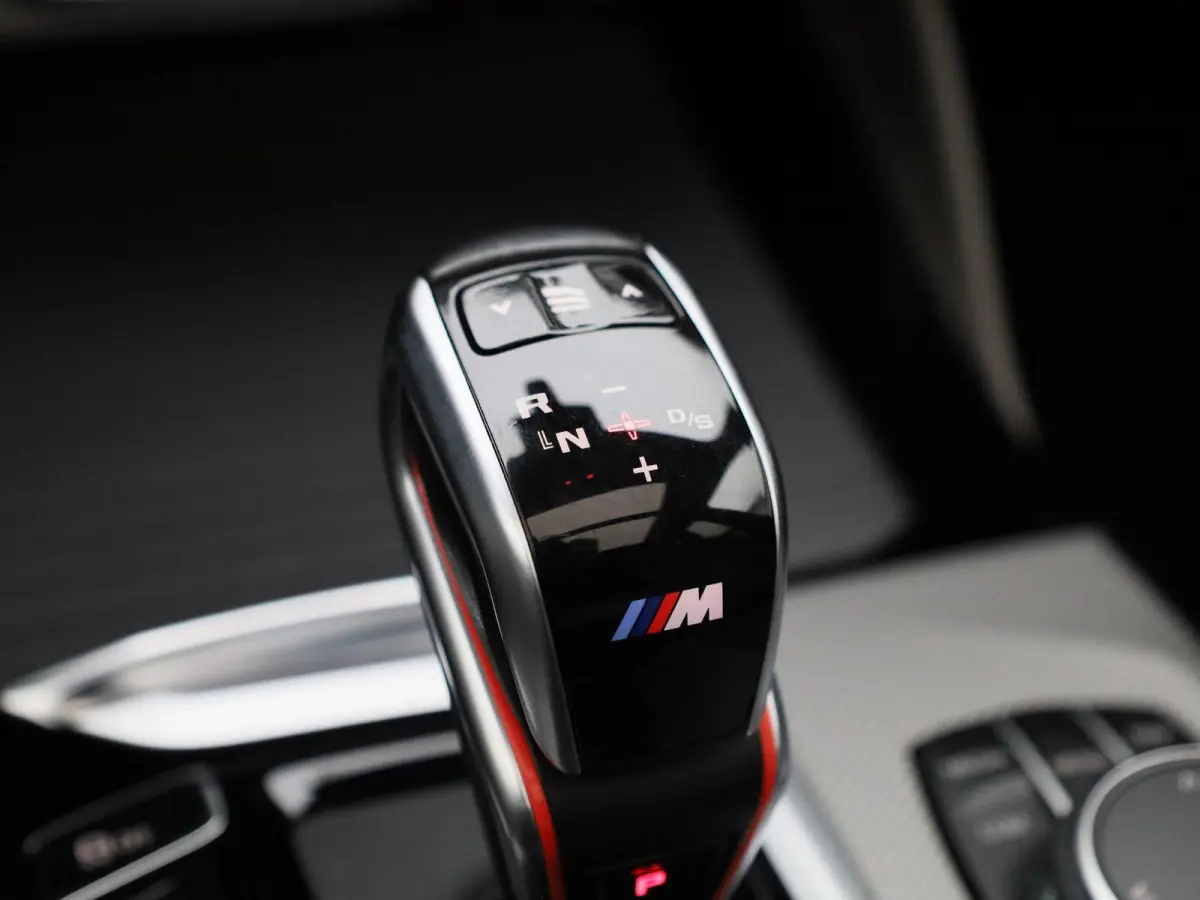 M Rijklaar prijs !! auto net grote beurt gehad | Apple/Android Play | Cruise | Head-Up | Keyless | Adaptive LED | Leder | Panorama Dak | PDC | Camera | Memory Seats | Dodehoek | Comfort Pakk