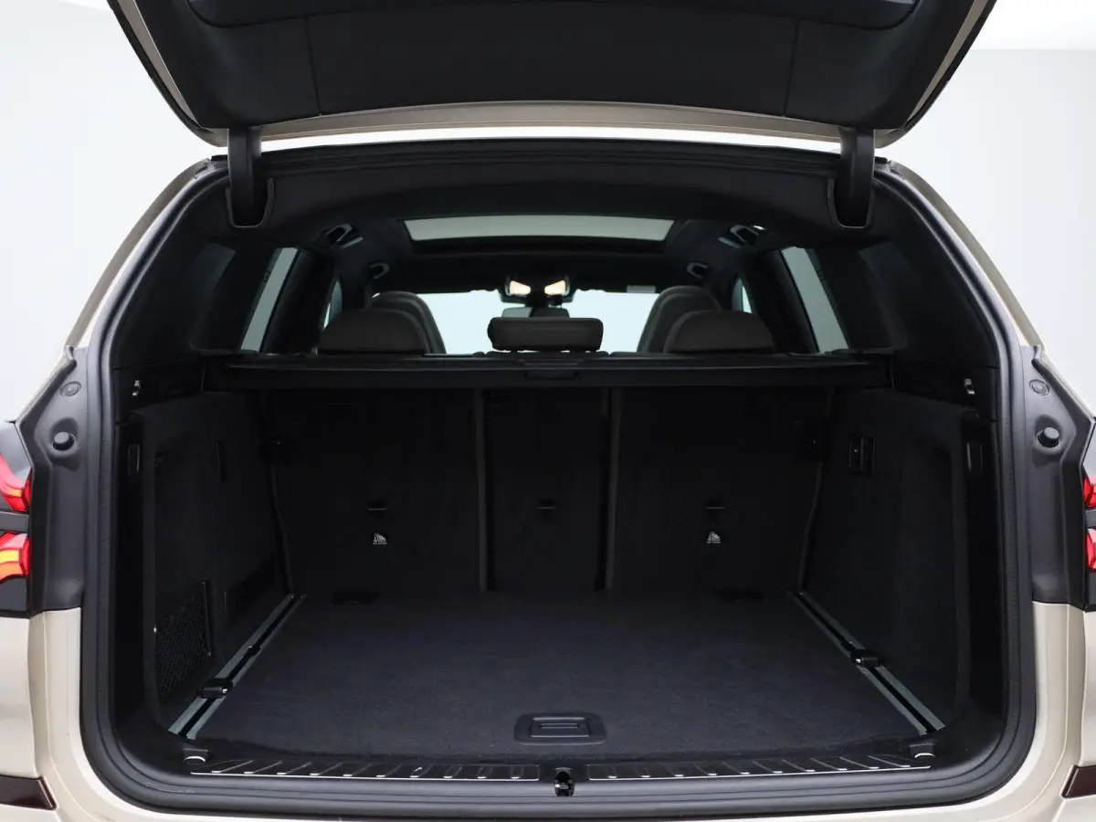 M Rijklaar prijs !! auto net grote beurt gehad | Apple/Android Play | Cruise | Head-Up | Keyless | Adaptive LED | Leder | Panorama Dak | PDC | Camera | Memory Seats | Dodehoek | Comfort Pakk