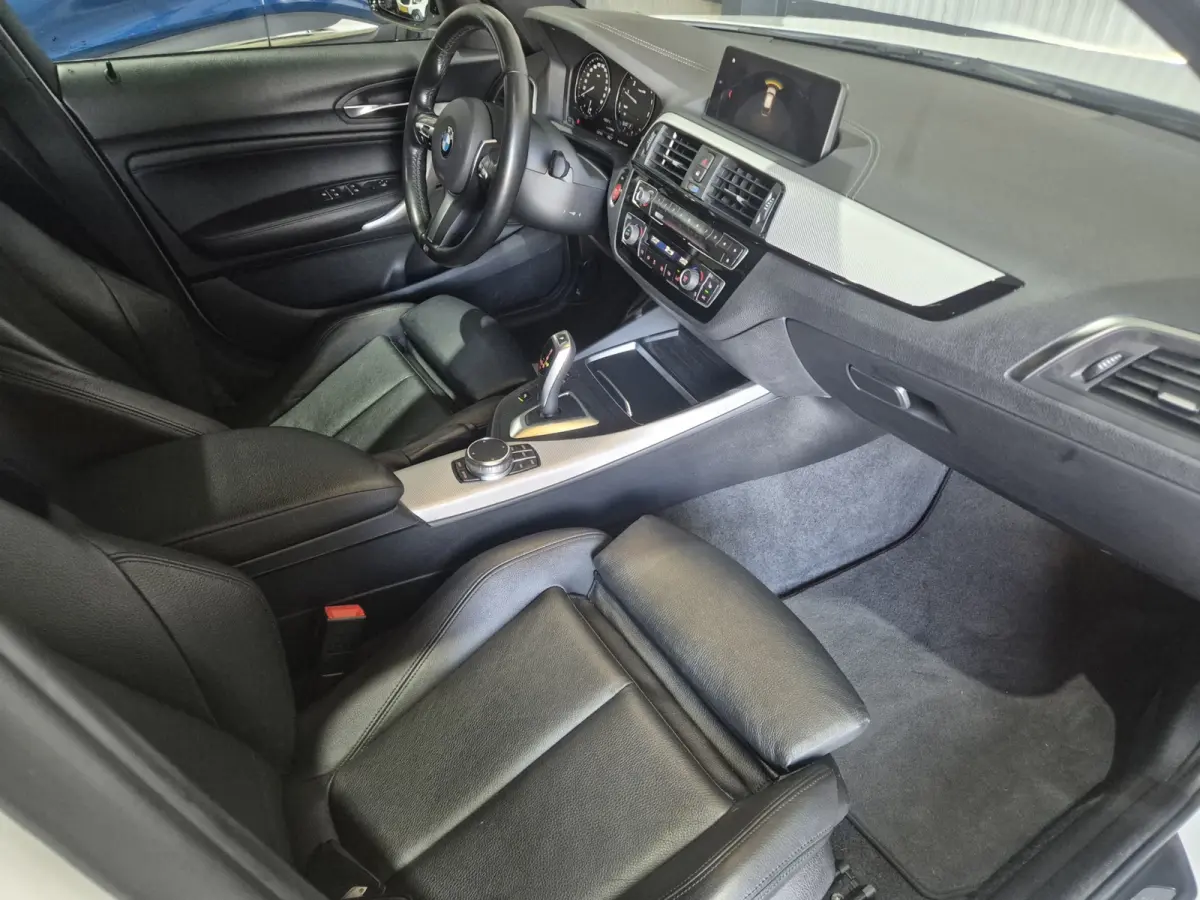 118i High Executive, M-Sport, facelift model (LCI 2) en rijklaar