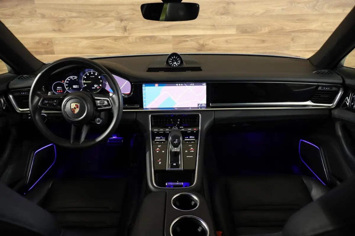 2.9 4 E-Hybrid|Pano|Chrono|Dealer|Camera|