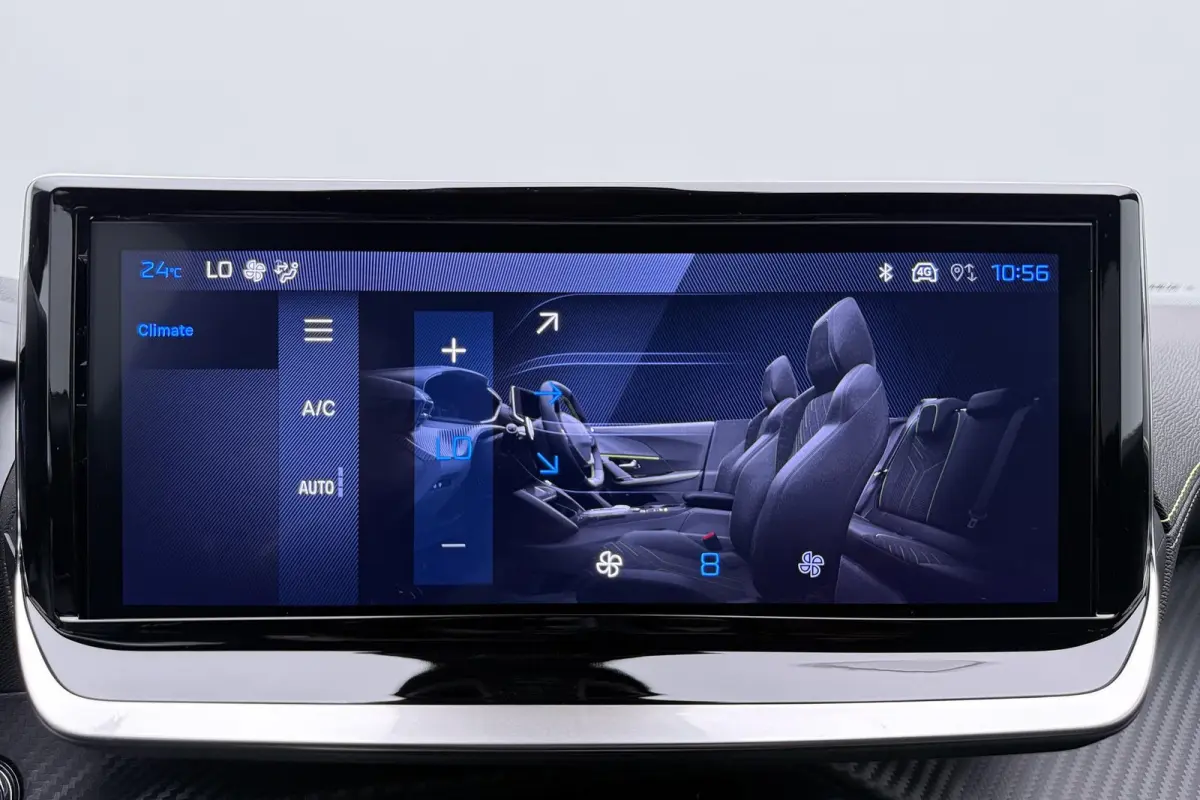 1.2 Hybrid 145 GT / 18" / Navigation pack /  2+6 Jaar Garantie