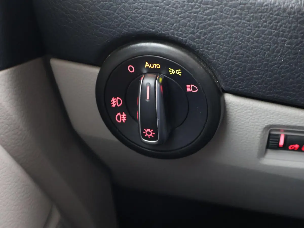 2.0 TDI 150 PK DSG L2H1 HIGHLINE + 2 SCHUIFDEUREN | APPLE CARPLAY | TREKHAAK | COMFORTSTOELEN