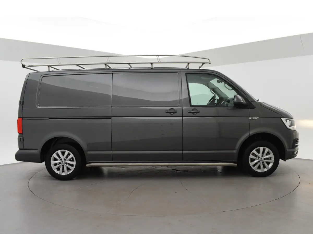 2.0 TDI 150 PK DSG L2H1 HIGHLINE + 2 SCHUIFDEUREN | APPLE CARPLAY | TREKHAAK | COMFORTSTOELEN