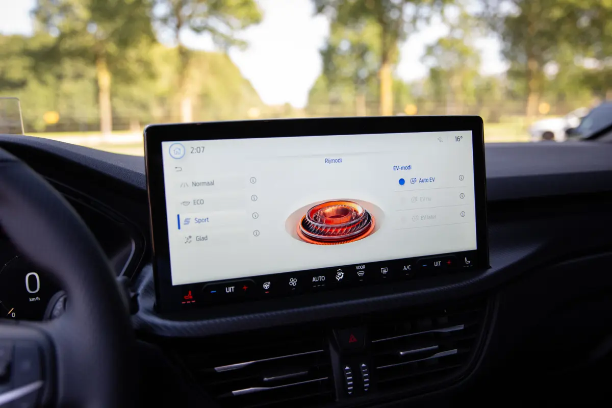 2.5 PHEV ST-Line X , Pano, Trekhaak, Winterpack, HUD, 360-camera, B&O, Matrix-Led