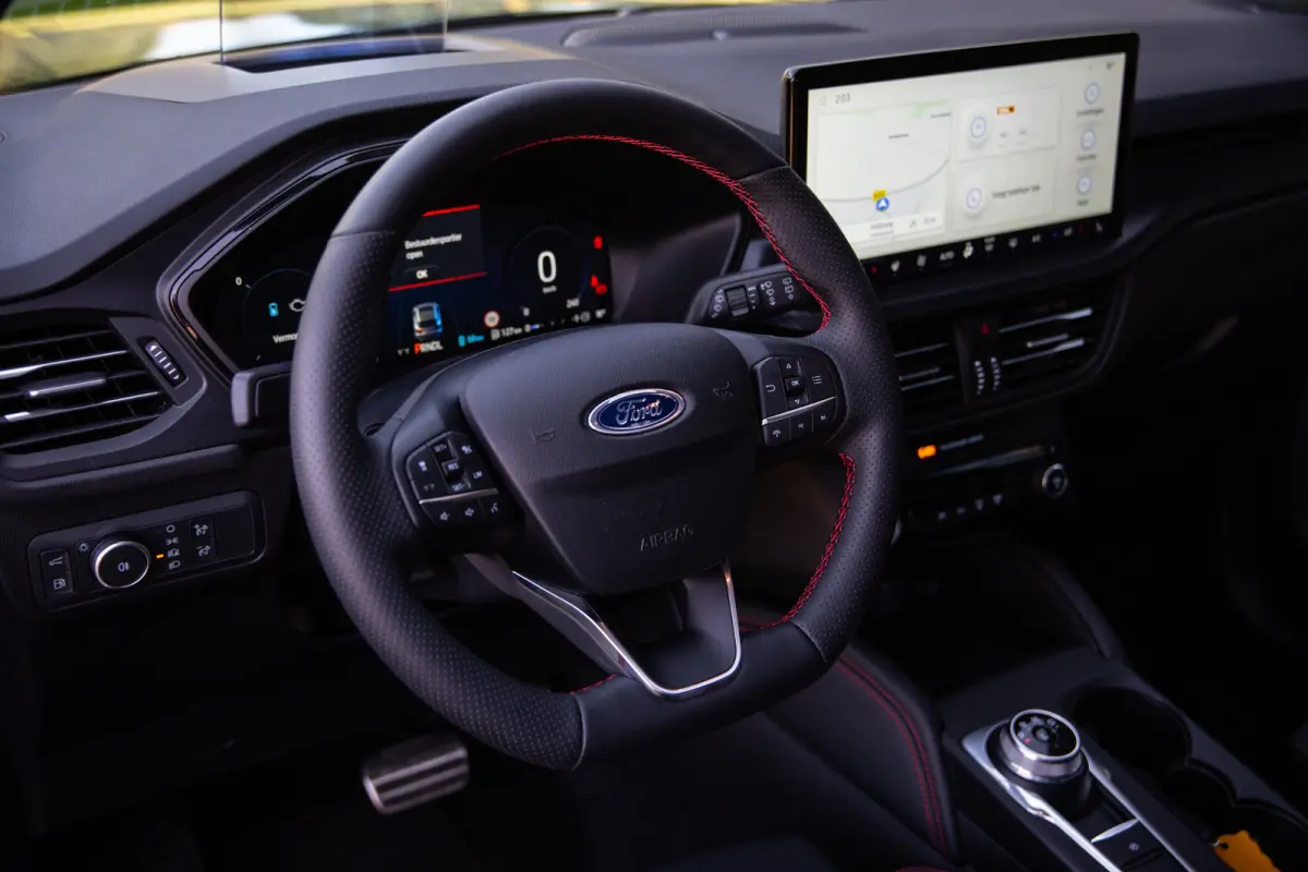 2.5 PHEV ST-Line X , Pano, Trekhaak, Winterpack, HUD, 360-camera, B&O, Matrix-Led