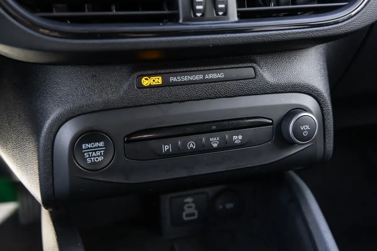 1.0 EcoBoost Hybrid ST-Line | Stoel/stuur/voorruit verwarming | Apple Carplay/Android Auto | Cruise control | Full-LED | Navigatiesysteem full map | Apple Carplay/Android Auto|telefoonintegr