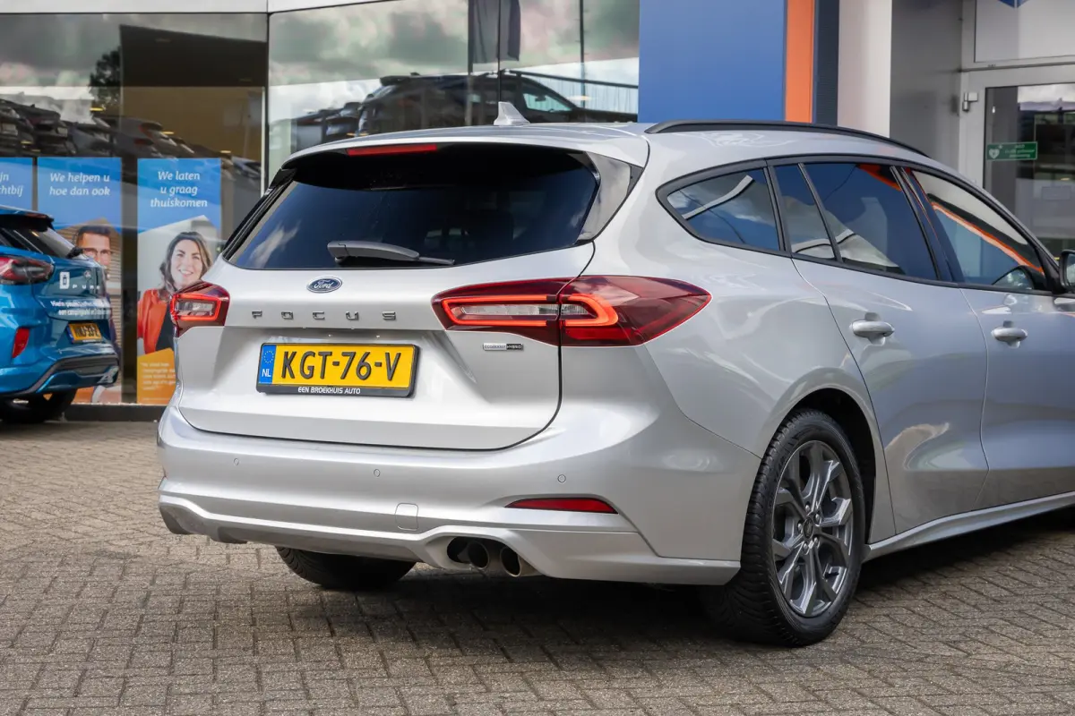 1.0 EcoBoost Hybrid ST-Line | Stoel/stuur/voorruit verwarming | Apple Carplay/Android Auto | Cruise control | Full-LED | Navigatiesysteem full map | Apple Carplay/Android Auto|telefoonintegr