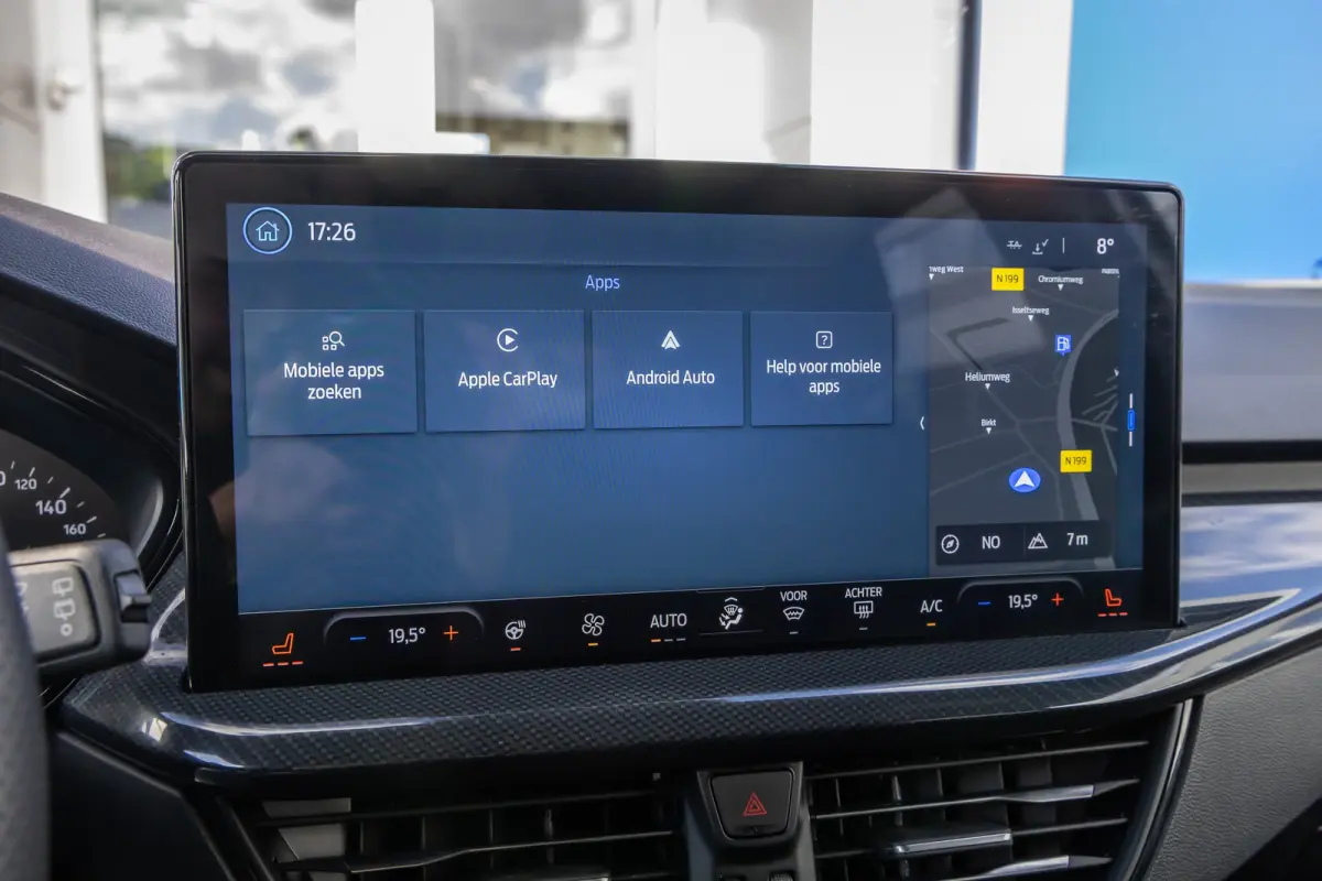 1.0 EcoBoost Hybrid ST-Line | Stoel/stuur/voorruit verwarming | Apple Carplay/Android Auto | Cruise control | Full-LED | Navigatiesysteem full map | Apple Carplay/Android Auto|telefoonintegr