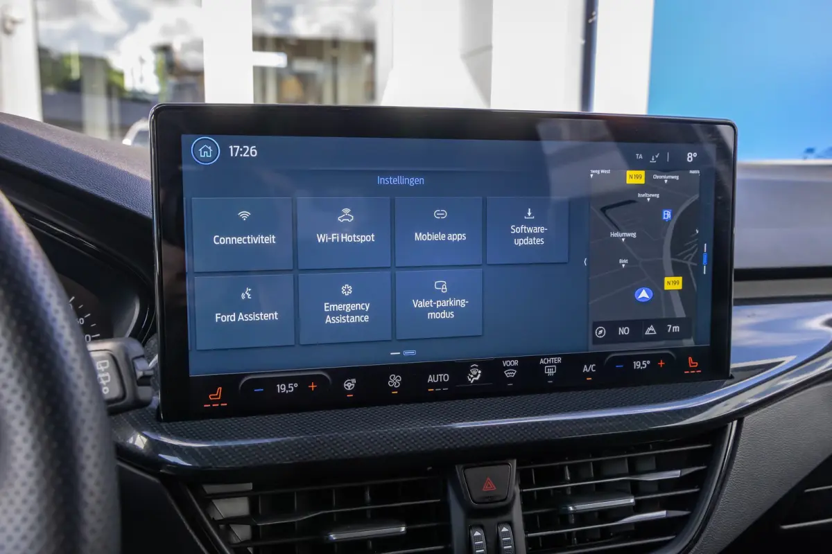 1.0 EcoBoost Hybrid ST-Line | Stoel/stuur/voorruit verwarming | Apple Carplay/Android Auto | Cruise control | Full-LED | Navigatiesysteem full map | Apple Carplay/Android Auto|telefoonintegr