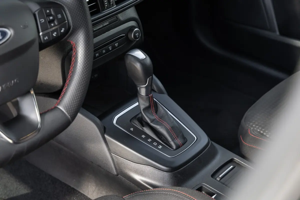 1.0 EcoBoost Hybrid ST-Line | Stoel/stuur/voorruit verwarming | Apple Carplay/Android Auto | Cruise control | Full-LED | Navigatiesysteem full map | Apple Carplay/Android Auto|telefoonintegr
