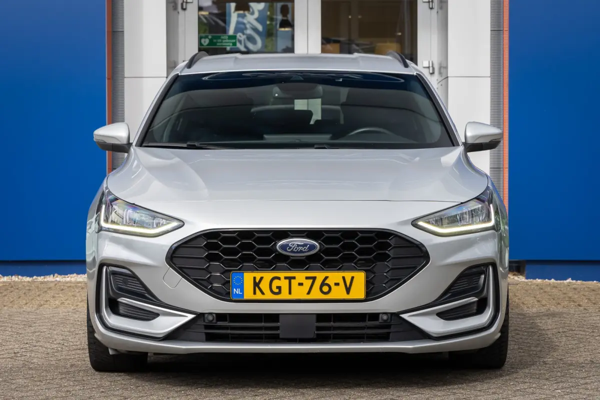 1.0 EcoBoost Hybrid ST-Line | Stoel/stuur/voorruit verwarming | Apple Carplay/Android Auto | Cruise control | Full-LED | Navigatiesysteem full map | Apple Carplay/Android Auto|telefoonintegr