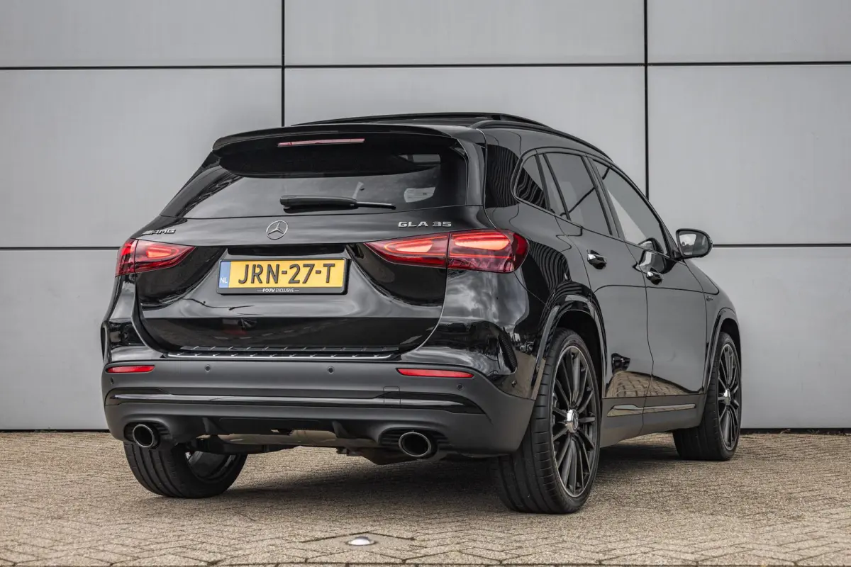 AMG 35 306pk 4MATIC | Panoramadak | 360 camera | Trekhaak | AMG Styling | Achteruitrijcamera | Sportstoelen | Voorstoelen Verwarmd | 21'' Velgen