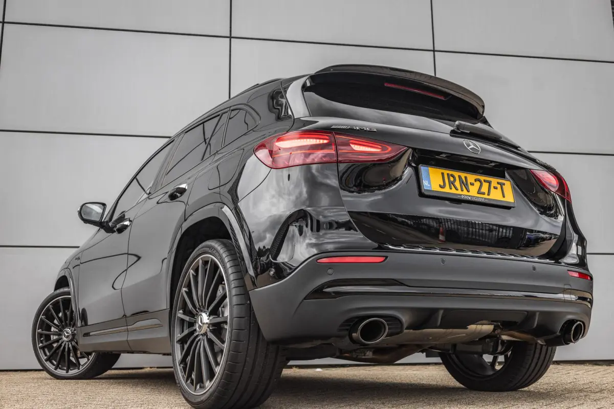 AMG 35 306pk 4MATIC | Panoramadak | 360 camera | Trekhaak | AMG Styling | Achteruitrijcamera | Sportstoelen | Voorstoelen Verwarmd | 21'' Velgen