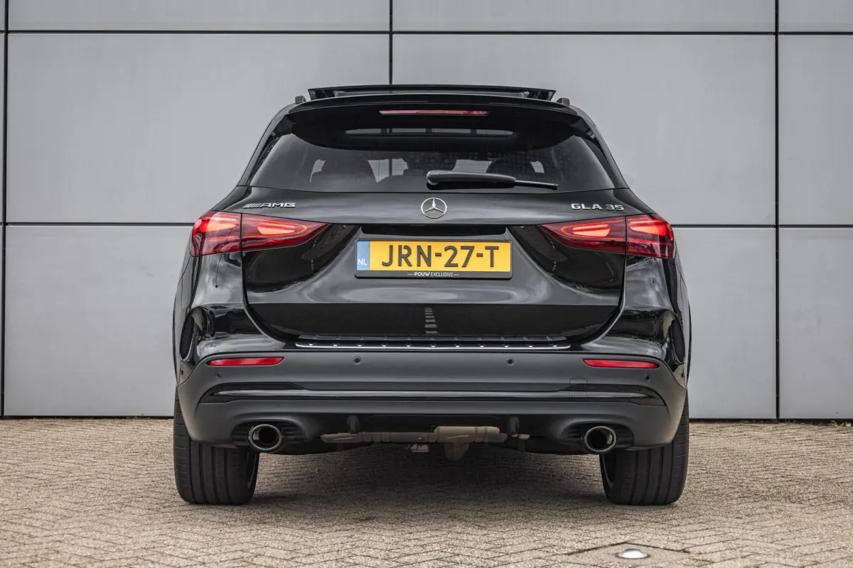 AMG 35 306pk 4MATIC | Panoramadak | 360 camera | Trekhaak | AMG Styling | Achteruitrijcamera | Sportstoelen | Voorstoelen Verwarmd | 21'' Velgen