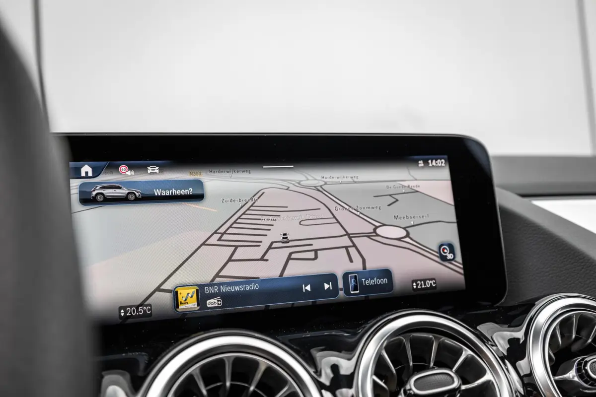 AMG 35 306pk 4MATIC | Panoramadak | 360 camera | Trekhaak | AMG Styling | Achteruitrijcamera | Sportstoelen | Voorstoelen Verwarmd | 21'' Velgen