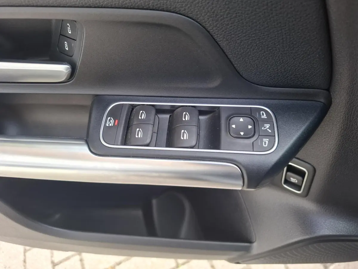 250 e Business Solution Luxury Limited