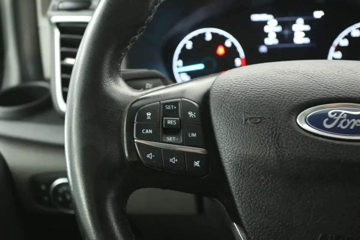 2.0 TDCI L2H1 185PK Sport | Automaat | Airco | Cruise | Carplay | Camera | 3 Zits | Trekhaak | 2xSchuifdeur