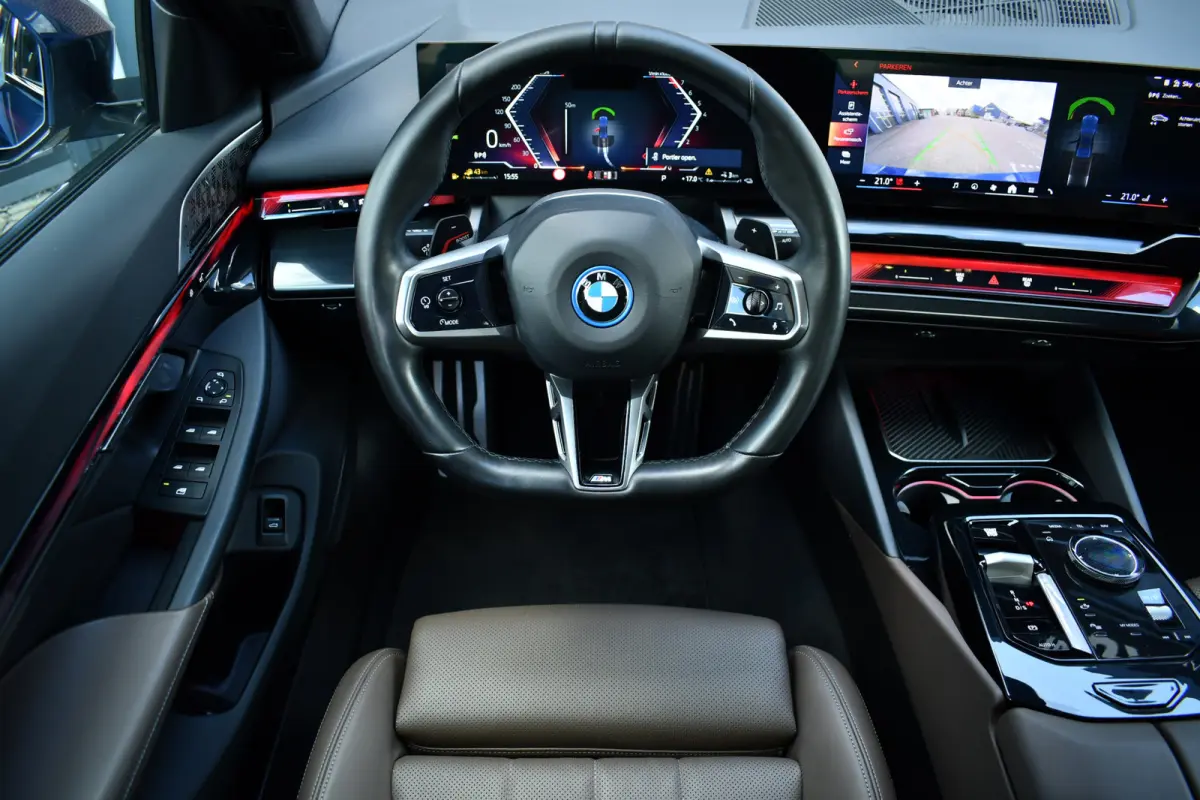 550e xDrive M-Sport Pro B&W Trekh Prof-onderstel 20inch