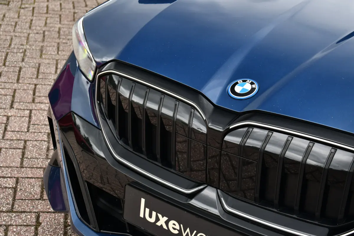 550e xDrive M-Sport Pro B&W Trekh Prof-onderstel 20inch
