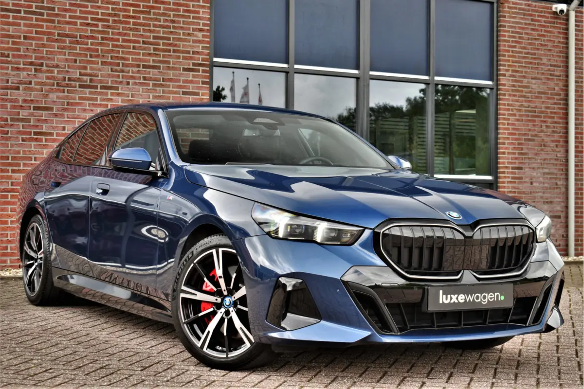 550e xDrive M-Sport Pro B&W Trekh Prof-onderstel 20inch