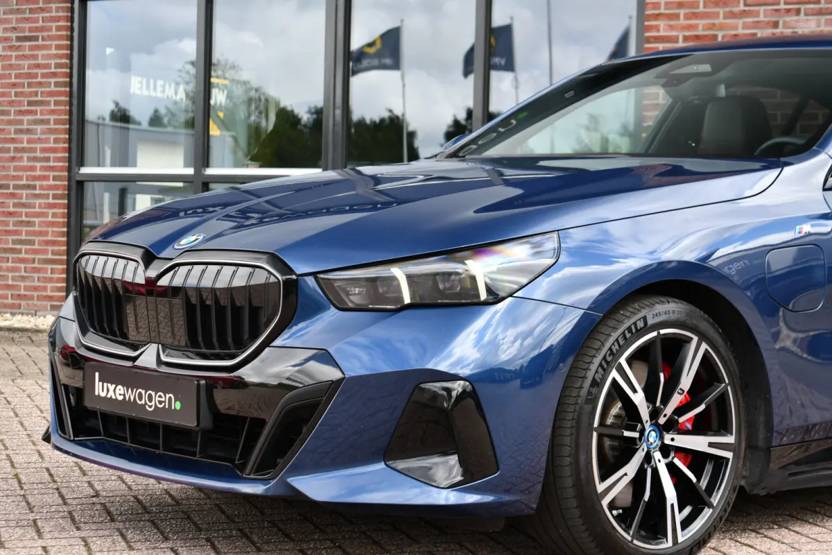 550e xDrive M-Sport Pro B&W Trekh Prof-onderstel 20inch