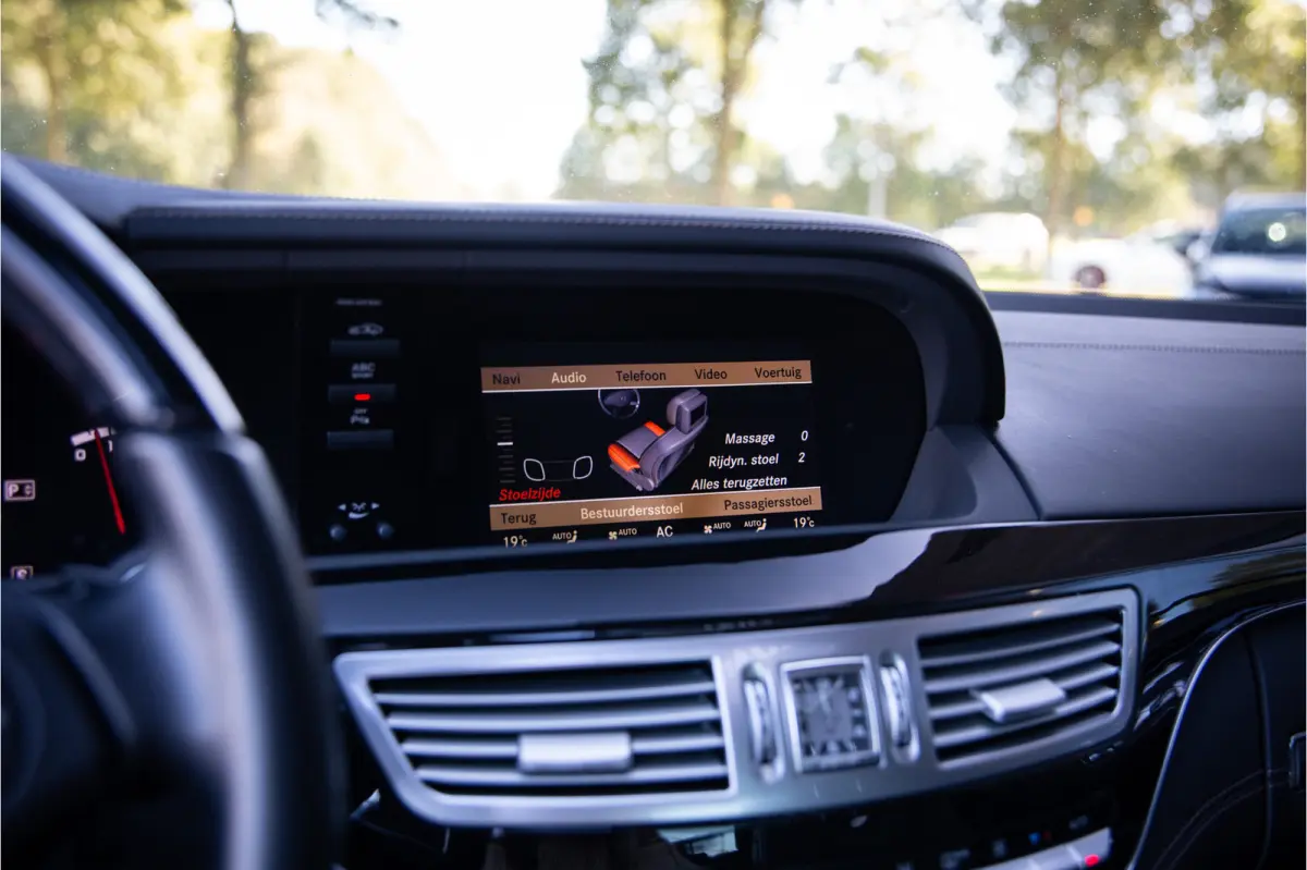 AMG 63 Lang Performance Package , 571pk, Harman&Kardon, Distronic, Designo, Massage