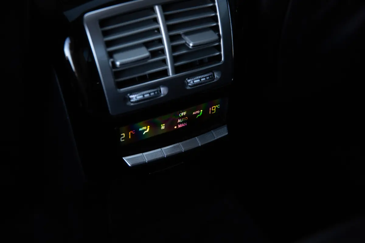 AMG 63 Lang Performance Package , 571pk, Harman&Kardon, Distronic, Designo, Massage