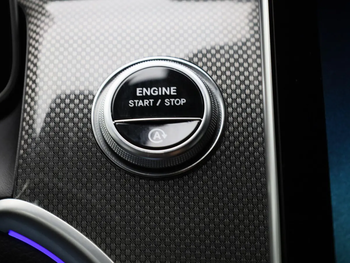 300 D AMG 4MATIC 269 pk | Trekhaak | Navigatie | Camera | Elec stoelverstelling |
