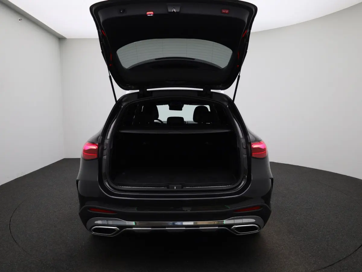 300 D AMG 4MATIC 269 pk | Trekhaak | Navigatie | Camera | Elec stoelverstelling |