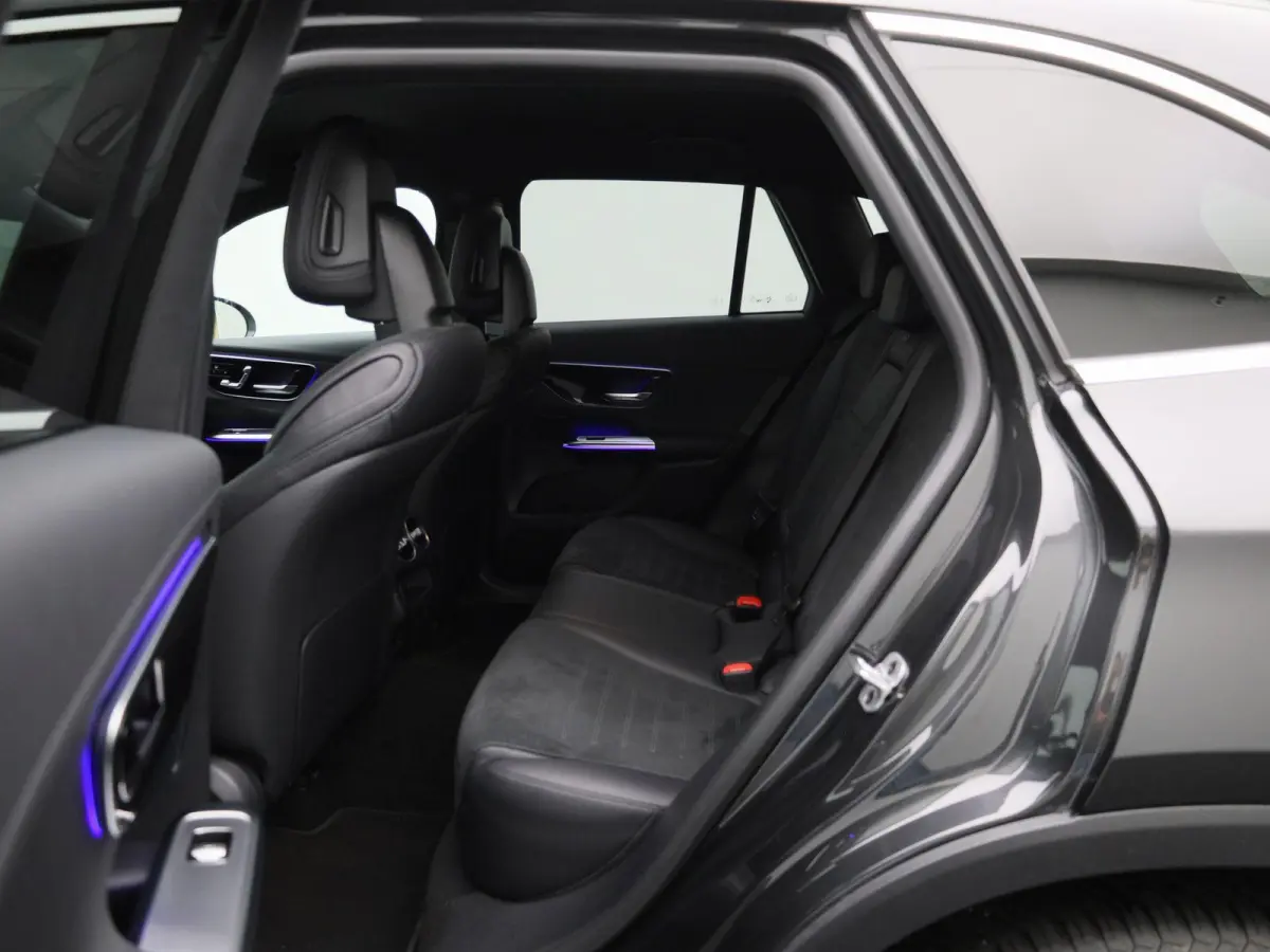 300 D AMG 4MATIC 269 pk | Trekhaak | Navigatie | Camera | Elec stoelverstelling |