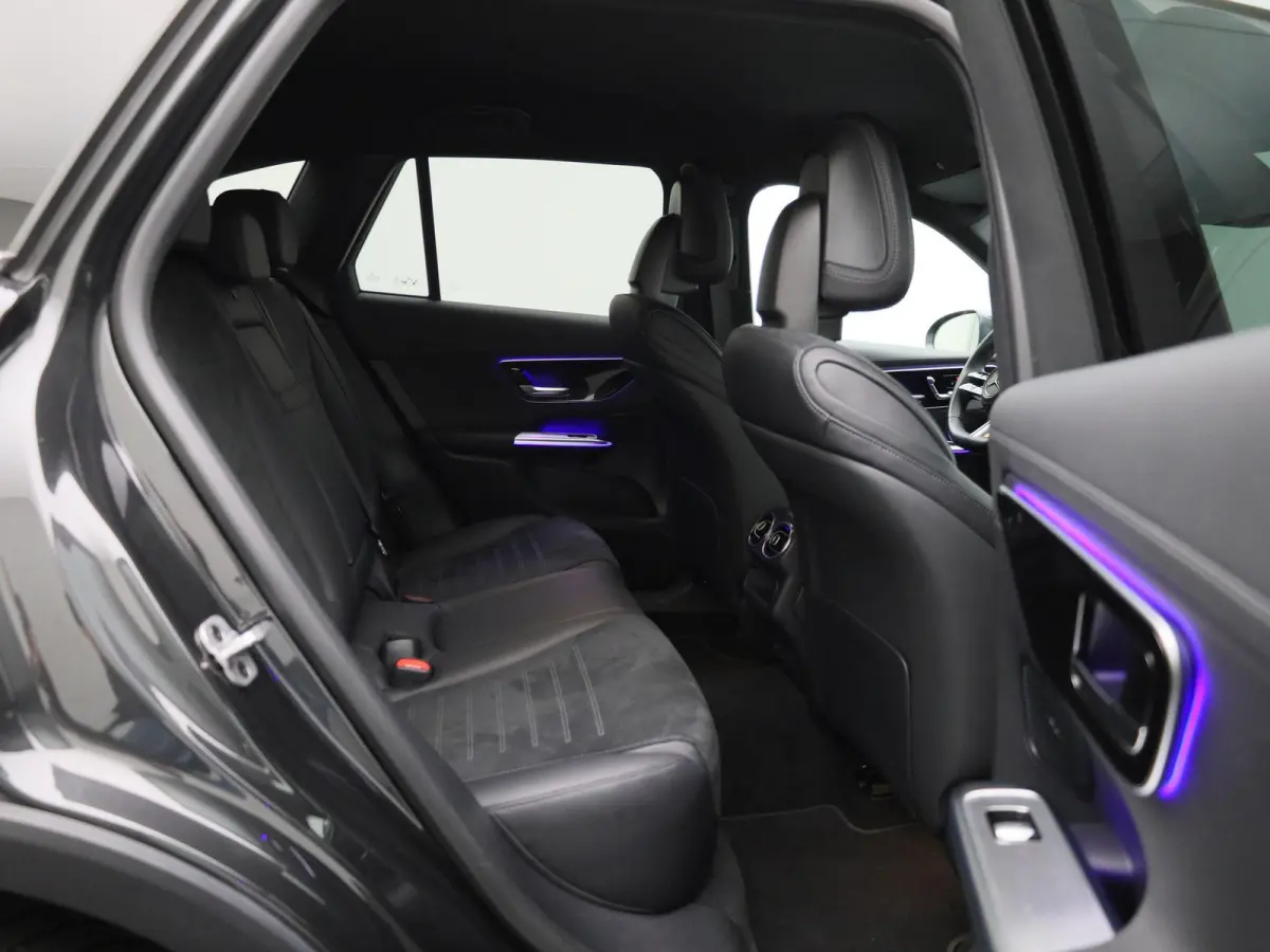 300 D AMG 4MATIC 269 pk | Trekhaak | Navigatie | Camera | Elec stoelverstelling |