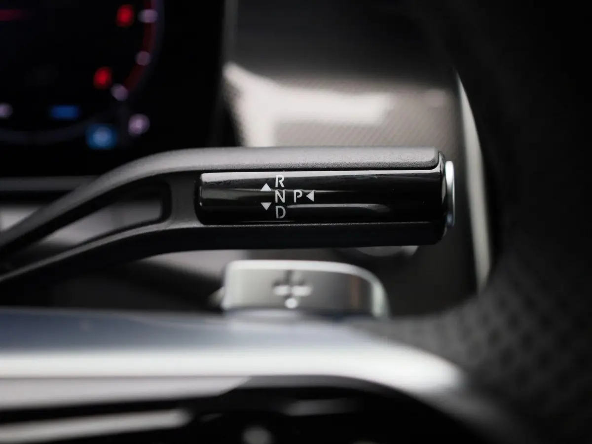 300 D AMG 4MATIC 269 pk | Trekhaak | Navigatie | Camera | Elec stoelverstelling |