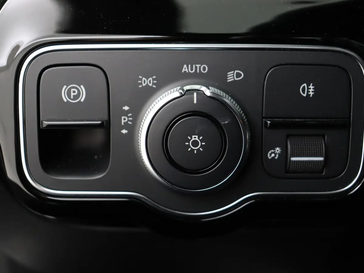 180 Business Solution AMG Night Upgrade / Panoramadak/ Night/